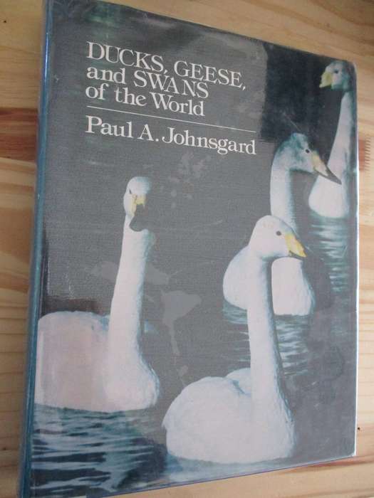 DUCKS, GEESE & SWANS OF THE WORLD