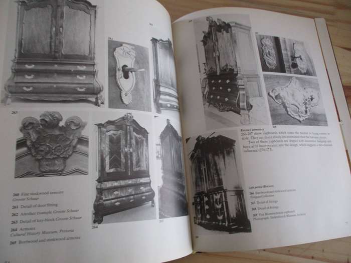 TOWN FURNITURE OF THE CAPE - Michael Baraitser & Anton Obholzer