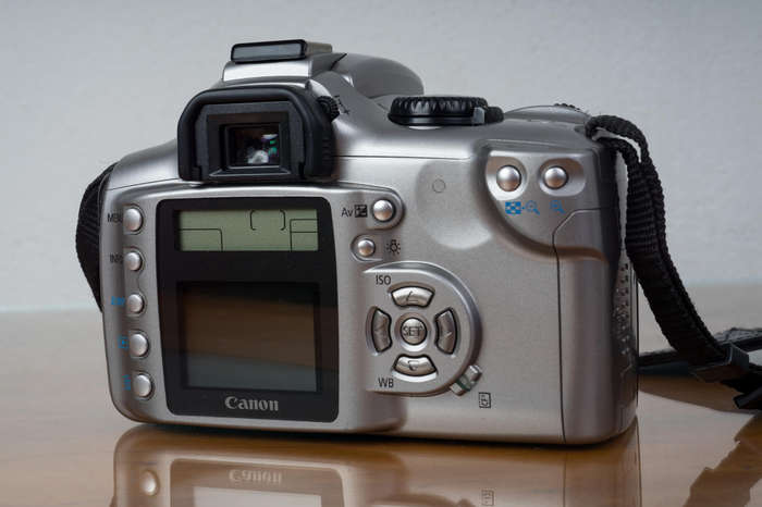Canon EOS 300D digital SLR camera