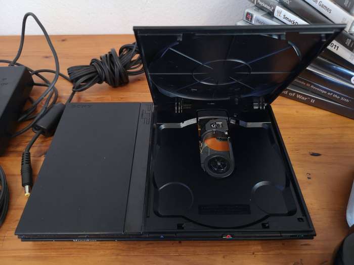 Sony PS2 slim + games bundle