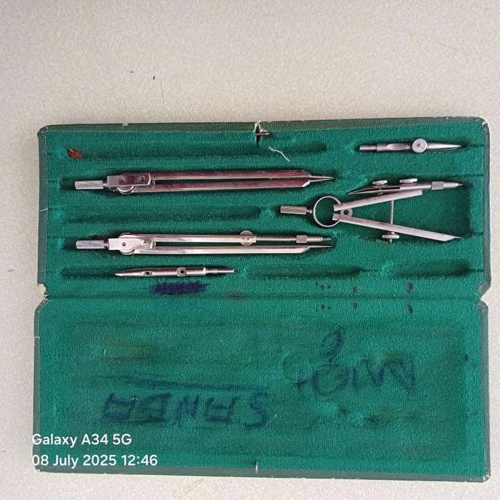Vintage drawing set