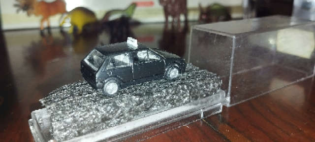Praliné Citroën AX - Driving School Hatchback - 1/87 Scale