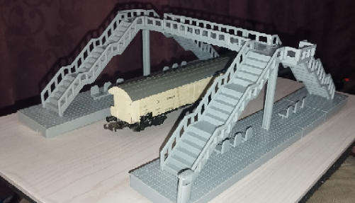Railway Pedestrian Bridge - HO/OO Scale