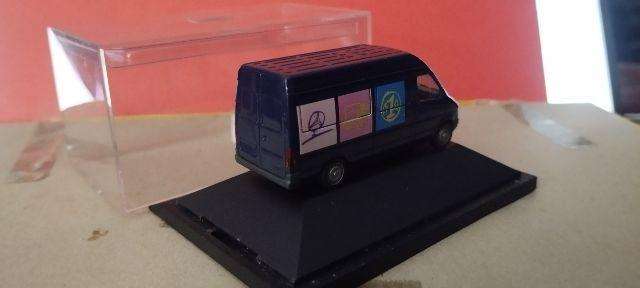 Herpa Mercedes Benz T1N Van -  1/87 Scale
