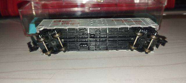 Minitrix Canadian Pacific Bogie Goods Van - N Gauge