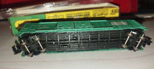 Minitrix  Penn Central Double Door Bogie Freight Car - N Gauge