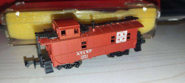 Minitrix AT & SF Caboose - American - N Gauge
