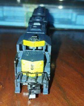 Atlas FE GP-40 Locomotive - Santa Fe 1341 - N Gauge