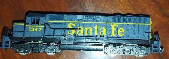 Atlas FE GP-40 Locomotive - Santa Fe 1341 - N Gauge