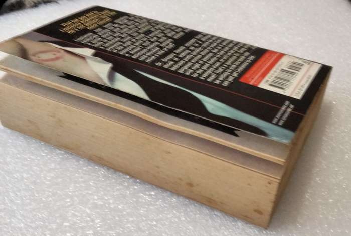 Lindsey Sands A Quick Bite - PB 2005 Book soft cover Pre-owned