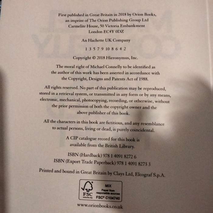 Michael Connelly Dark Sacred night 2018 author print signed signature pre-owned -soft cover-