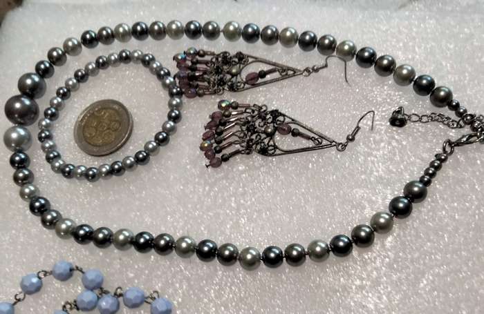 NECKLACE lobster clasp+Bracelet stretch elastic multcolour synthetic Pearls set+ different earrings