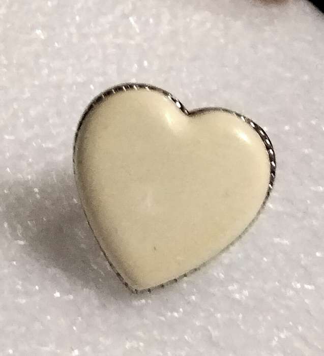 Dress RING Vintage Cream Heart Silver tone composite
