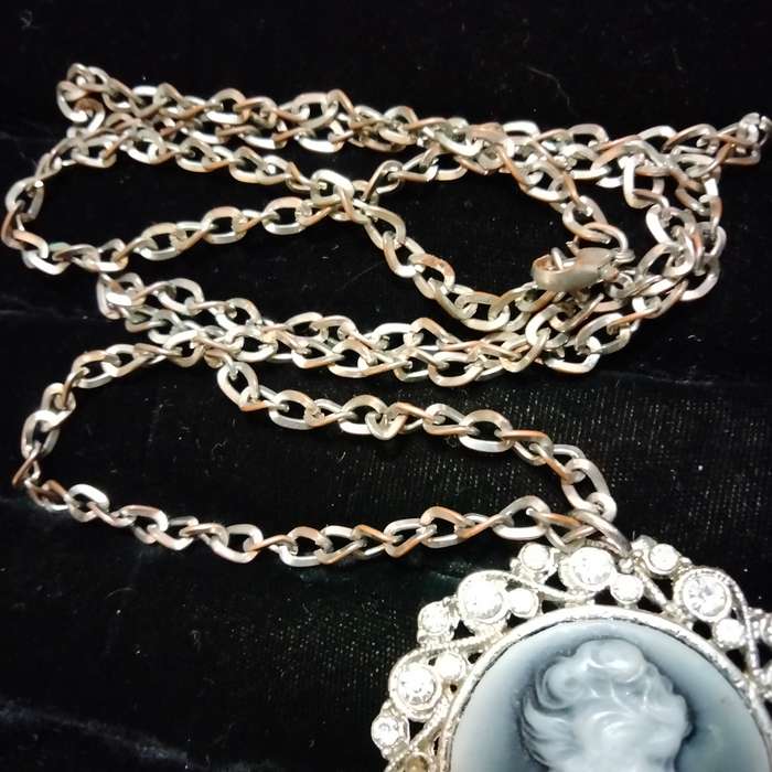 Necklace -Vtg West Germany Cameo Pendant Crystals composite + Silver tone chain
