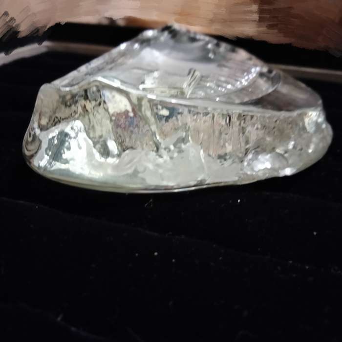 Paperweight Bohemian Crystal Glass Sydney Opera House+ Bridge Etched - Original label- Chips l
