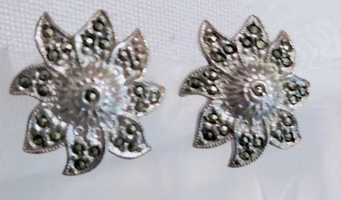 Sterling Silver Vintage Marcasite Earrings screw back on  LOOK at my BUY NOW  LISTINGS NO WATING
