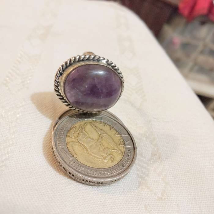 Dress RING Vintage Amethyst cabochon Silver tone composite