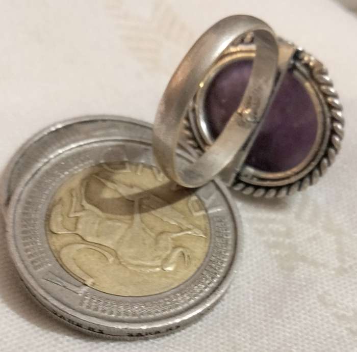 Dress RING Vintage Amethyst cabochon Silver tone composite