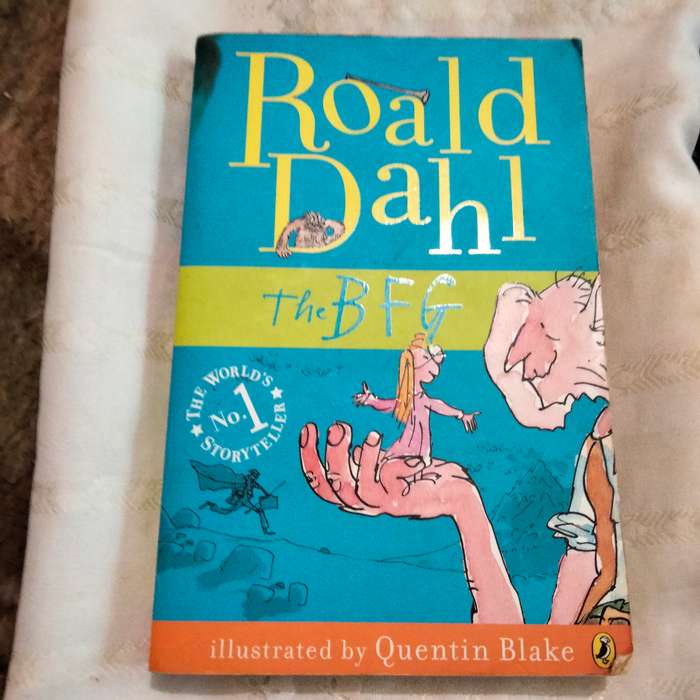 ROALD Dahl PB 1982 soft cover Pre-owned