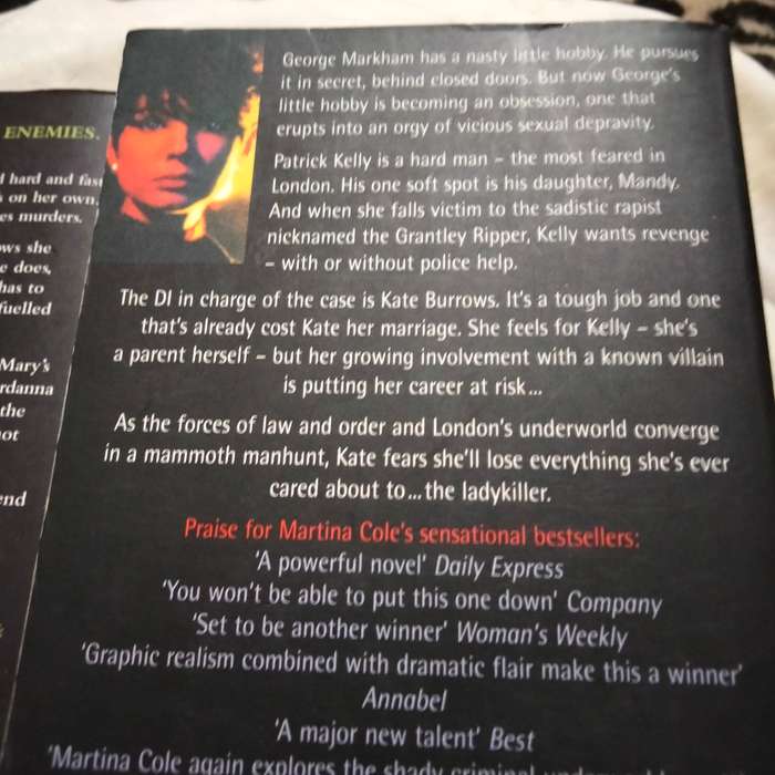 Martina Cole - The Lady Killer PB 1993 +The Business PB2007 -soft cover Pre-owned