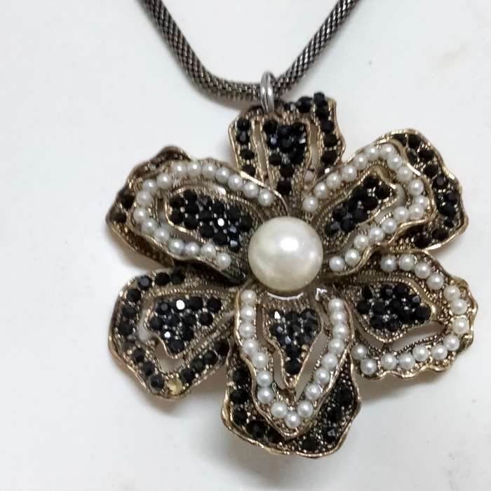 Necklace pendant  Large flower+black small Rhinestones + faux pearls added spring rings +snake chain