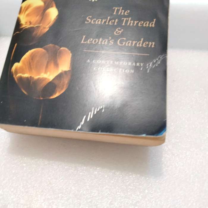 Book Author FRANCINE RIVERS-The Scarlet Thread+Leota,s Garden PB 2004 page 889 Softcover pre-owned
