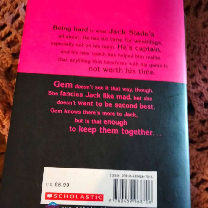 2 books LEADERofthePACK Kate Cann  PB 2008+David Mitchell CLOUD ATLAS PB 2014 softcover Pre-owned