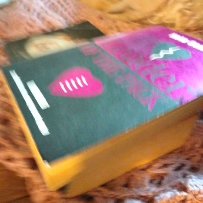 2 books LEADERofthePACK Kate Cann  PB 2008+David Mitchell CLOUD ATLAS PB 2014 softcover Pre-owned