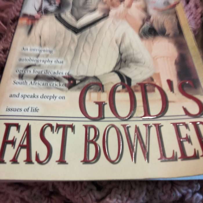 1 book Autobiography Peter Pollock GOD'S FAST BOWLER - Pictures - PB 2001 Pre-owned softcover