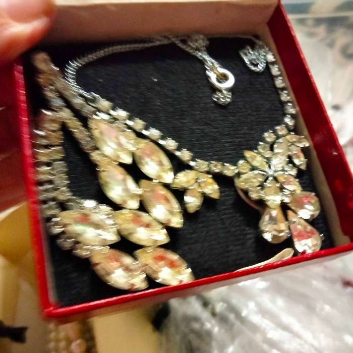 Vintage Necklace+dangle Earrings Rhinestones Pear Diamond square Shapes