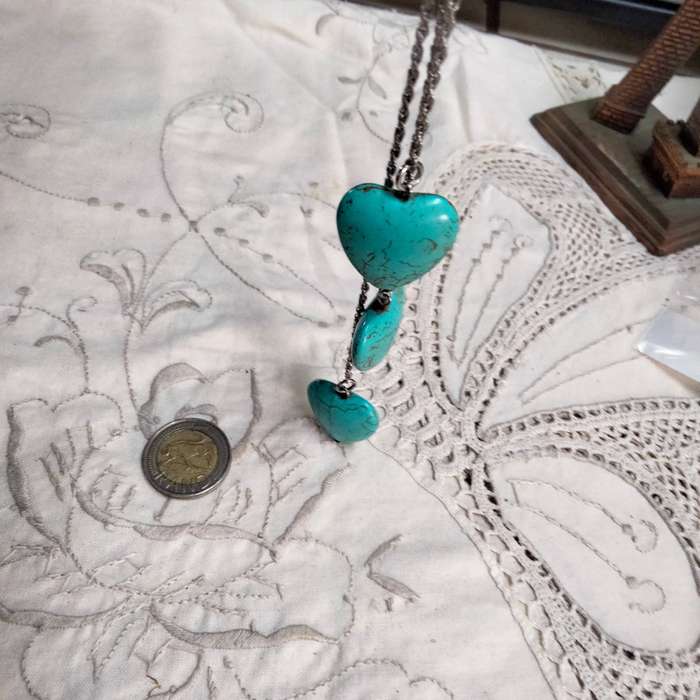 Necklace Torquoise 3 hearts  Silver Tone Look at my Buy Now listings No Waiting