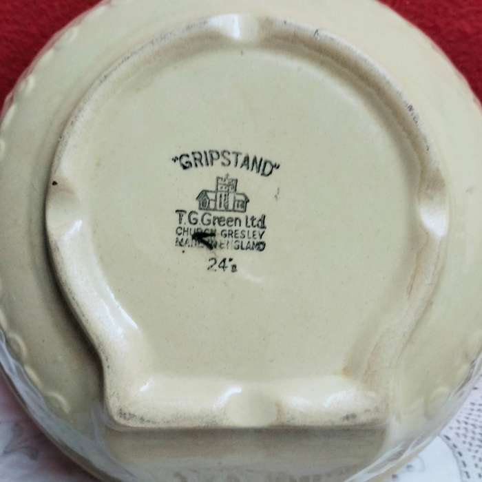 TG GREEN - 24" Gripstand England ceramic Mixing Bowl LOOK At My BUY NOW  NO WAITING
