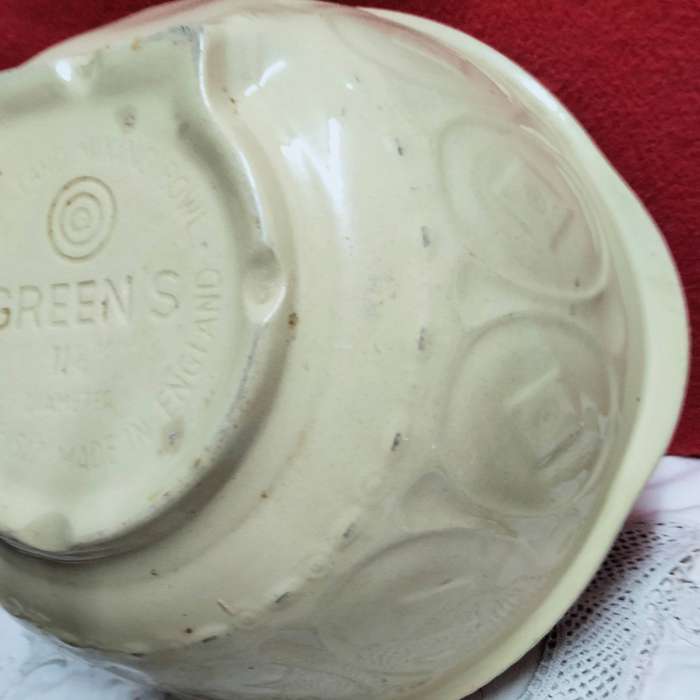 GREENS  11 1/4 "  80 WL - Gripstand England ceramic Mixing Bowl LOOK At My BUY NOW  NO WAITING