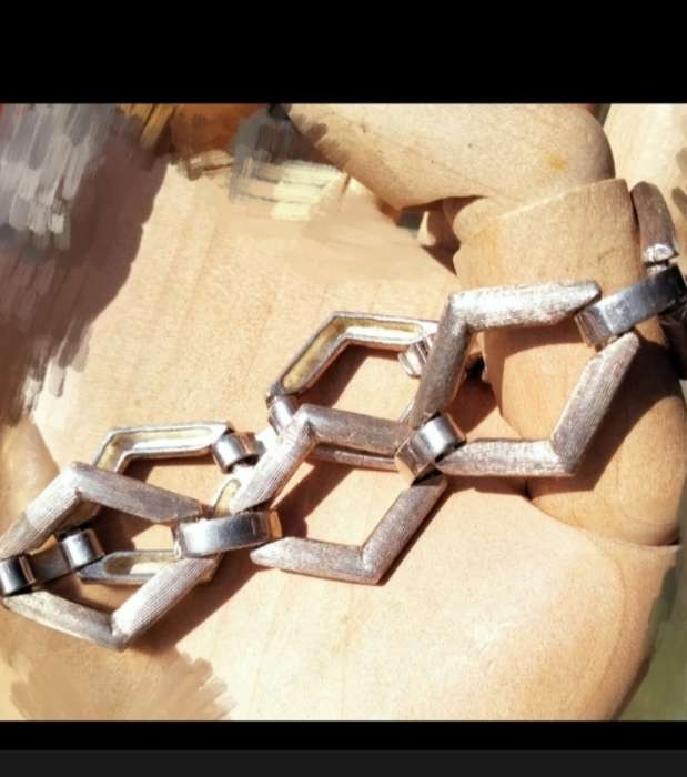 925 Silver Gilt Italian Bracelet Textured Cutout Double Triangles +Plain flat crossover square links
