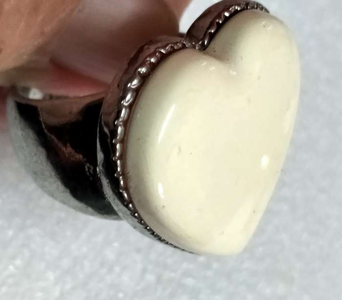Dress RING Vintage Cream Heart Silver tone composite
