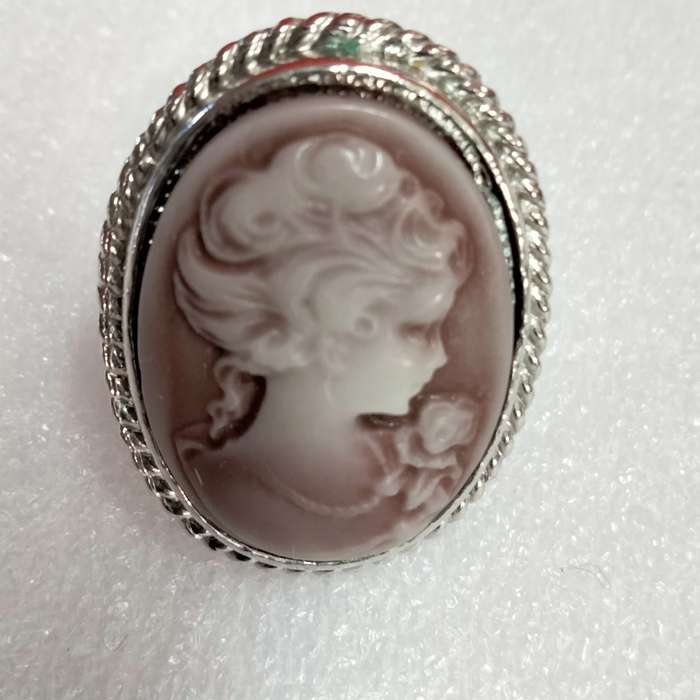 Dress RING Vintage White on purple composite Purple Cameo