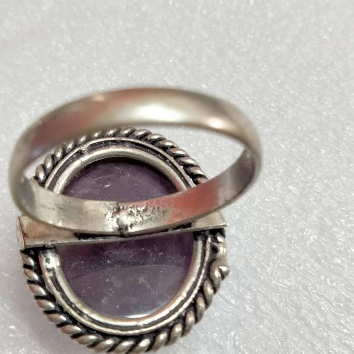 Dress RING Vintage Amethyst cabochon Silver tone composite