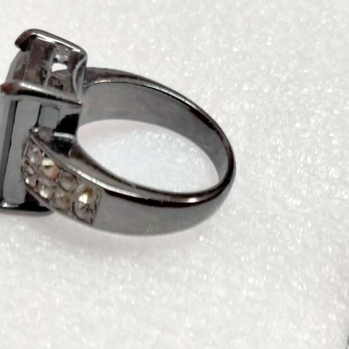 Dress RING Vintage Square dark composite stone - gunmetal tone