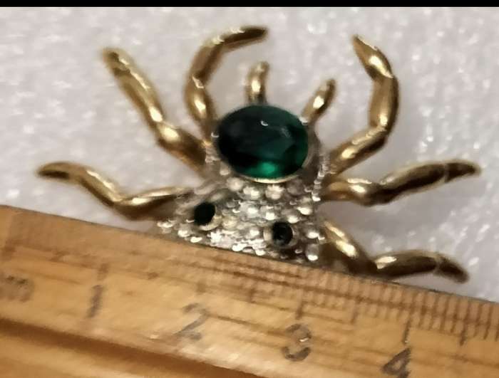 Brooch -Spider cut faceted Glass head body crystals gold tone LOOK At My BUY NOW Listings NO WAITING