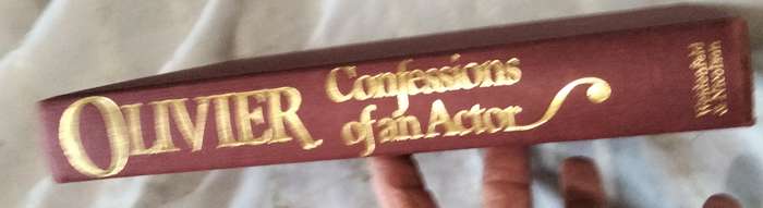 Olivier Confessions of an Actor-Hard Cover PB1982 Has lots black +white pics Pre-owned no dust cover