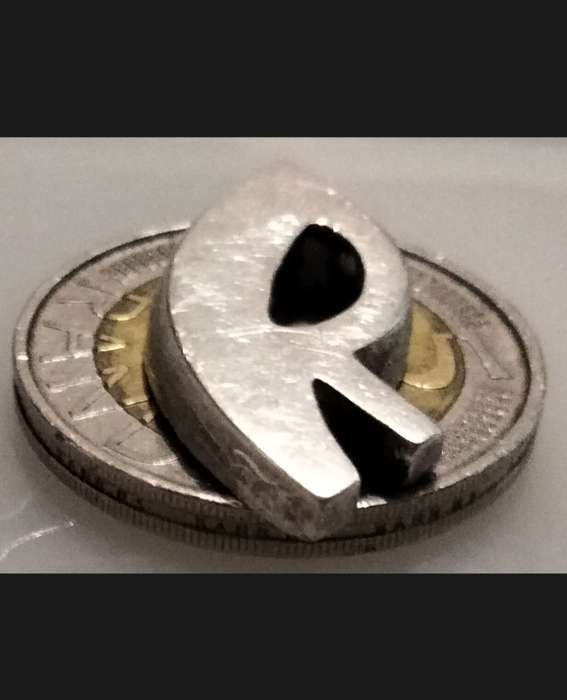 R pendant Sterling Silver 925  clearly marked LOOK At My BUY NOW items NO WAITING