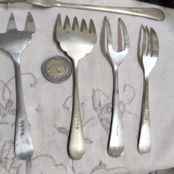 5 table Ware Serving Forks Vintage LOOK At My BUY NOW LISTINGS NO WAITING