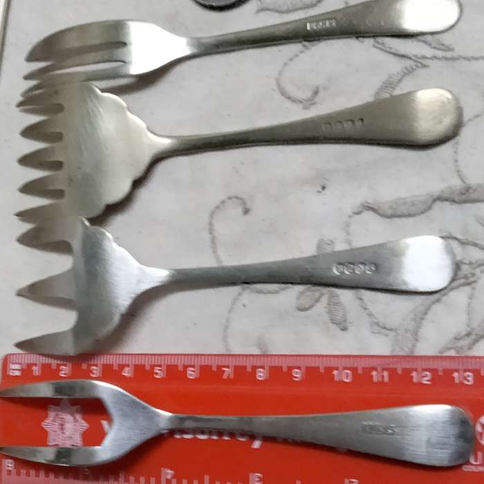 5 table Ware Serving Forks Vintage LOOK At My BUY NOW LISTINGS NO WAITING