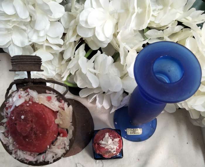 3 candle holders - 2 Glass Candle holder Cobolt blue + 1 Metal Ethnic lady