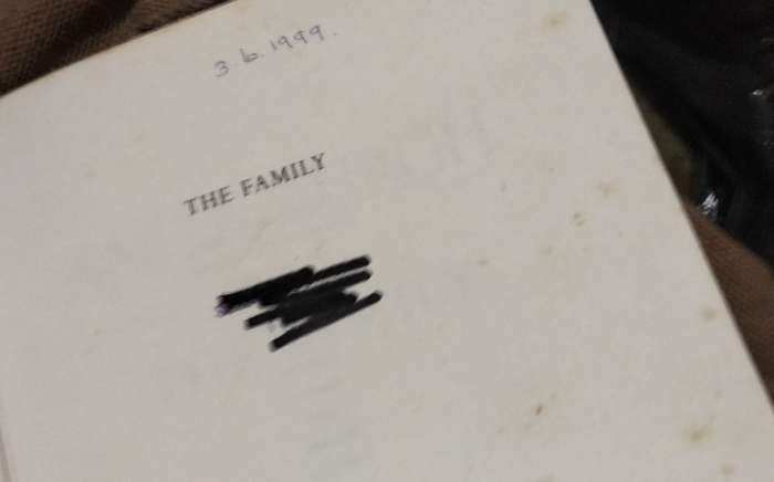 Anita Burgh The Family PB 1999 softcover Pre-owned LOOK At my BUY NOW items NO WAITING