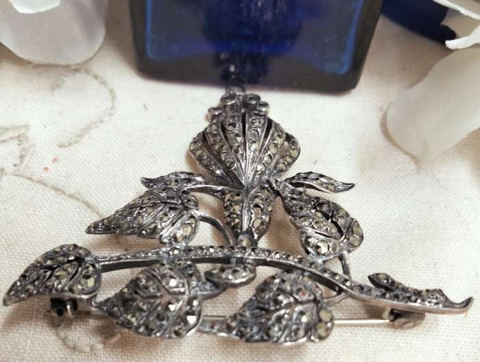 Brooch Sterling SILVER Vintage Marcasite LOOK At My BUY NOW listings NO WAITING