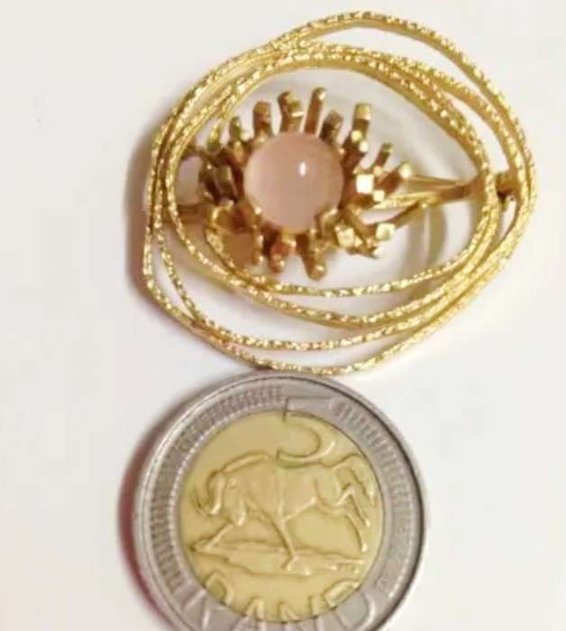BROOCH -Rolled Gold- ROSE QUARTZ semi precious Gemstone -GERMANY LOOK at My BUY NOW ltems NO WAITING