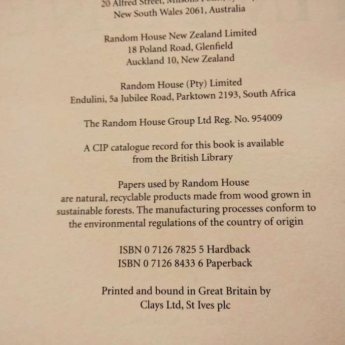 Book TIMELINE Michaebook Crichton PB1999 hardcover Pre-owned Pages 443 LOOK At My BUY NOW-NO WAITING