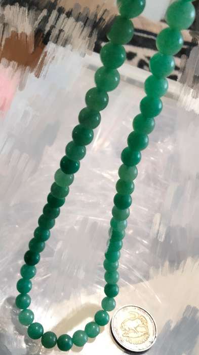 Necklace Green round Aventurine semi-precious gemstone lobster clasp silver tone metal