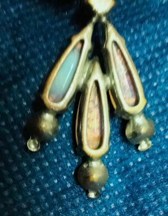 NECKLACE Pendant 3 faux Opals 4 Crystals Clear cut glass faceted + Chain gold tone